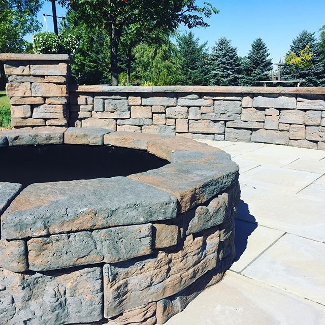 Dewitt Landscapes | 15 Robin Rd, Lorette, MB R5K 0Z9, Canada | Phone: (204) 791-4391