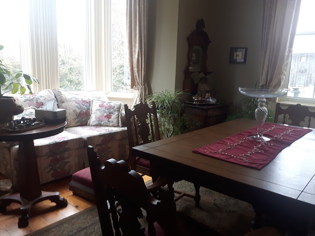 Devonshire Guest House | 3 Union St, Erin, ON N0B 1T0, Canada | Phone: (519) 833-2187