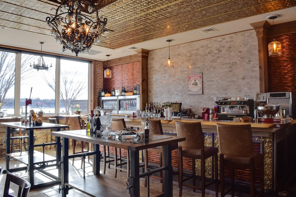 Vaticano Italian Restaurant Fort Erie | 90 Niagara Blvd, Fort Erie, ON L2A 3G3, Canada | Phone: (905) 871-6244