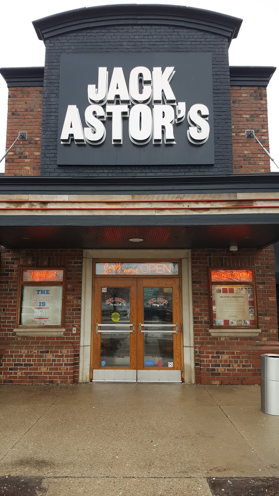 Jack Astors Bar & Grill | 88 Fanshawe Park Rd E, London, ON N5X 4C5, Canada | Phone: (519) 663-2091