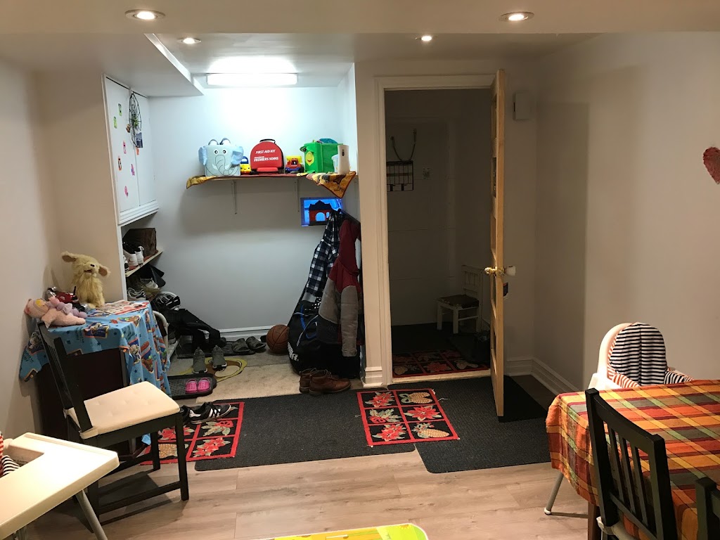 Garderie oasis Day care | 5621 Av. Palmer, Côte Saint-Luc, QC H4W 2P2, Canada | Phone: (514) 834-1811