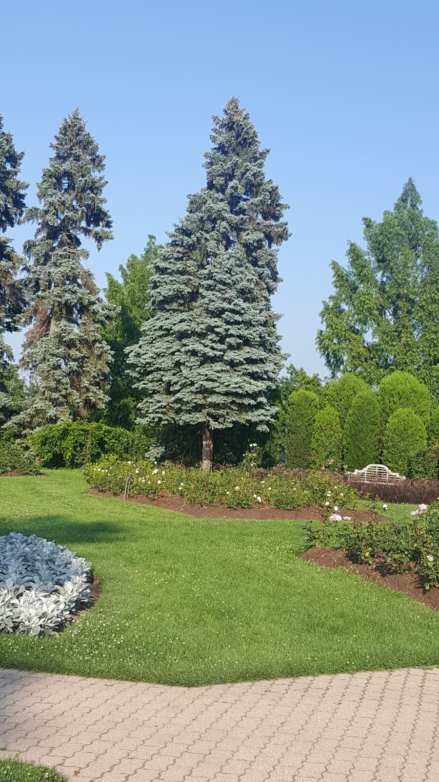 Botanical Gardens | 2565 Niagara Pkwy, Niagara Falls, ON L2E 2S7, Canada | Phone: (905) 356-8119