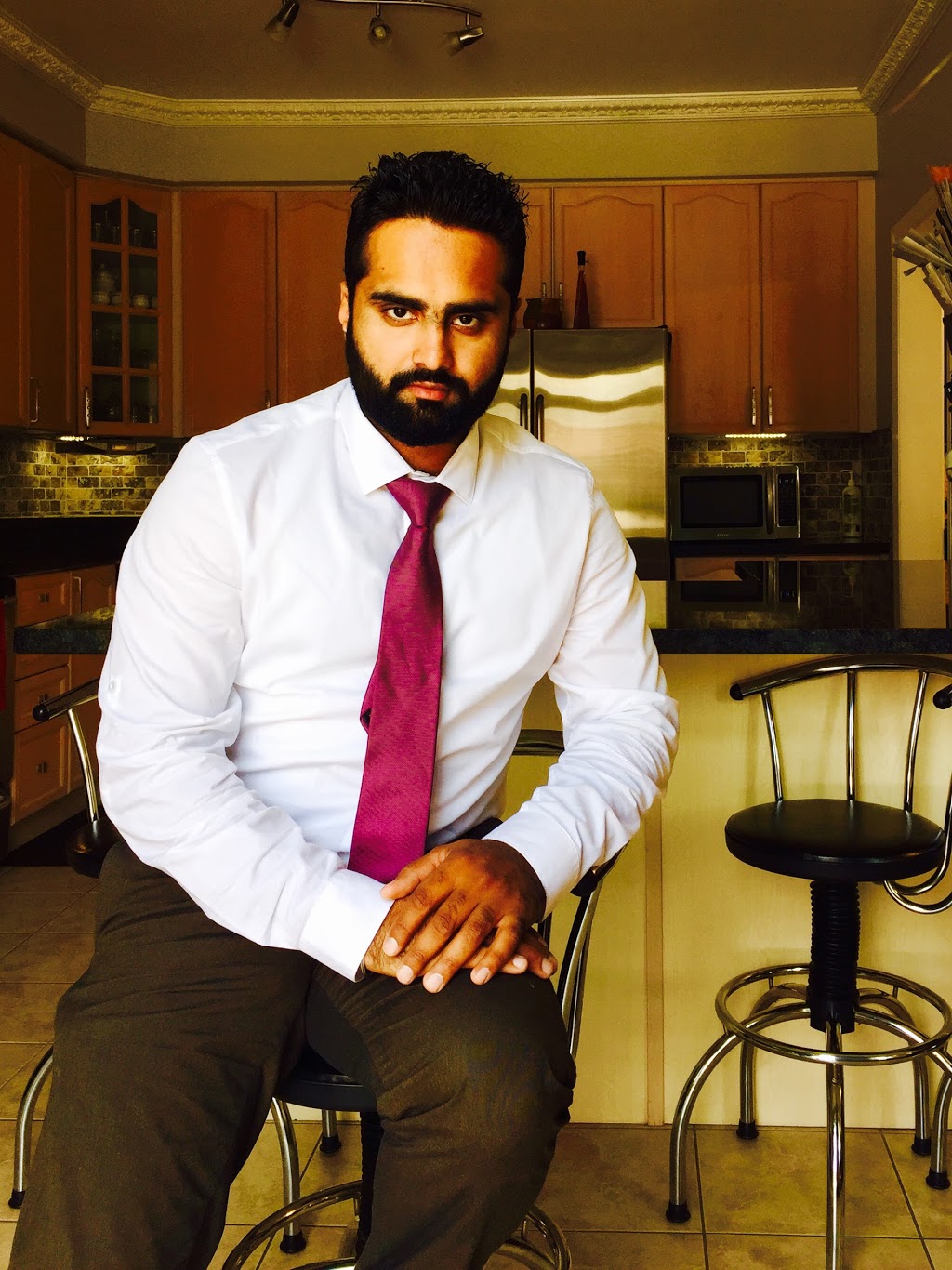 Pardeep grewal real estate broker | 11775 Bramalea Rd #201, Brampton, ON L6R 3Z4, Canada | Phone: (416) 895-5700