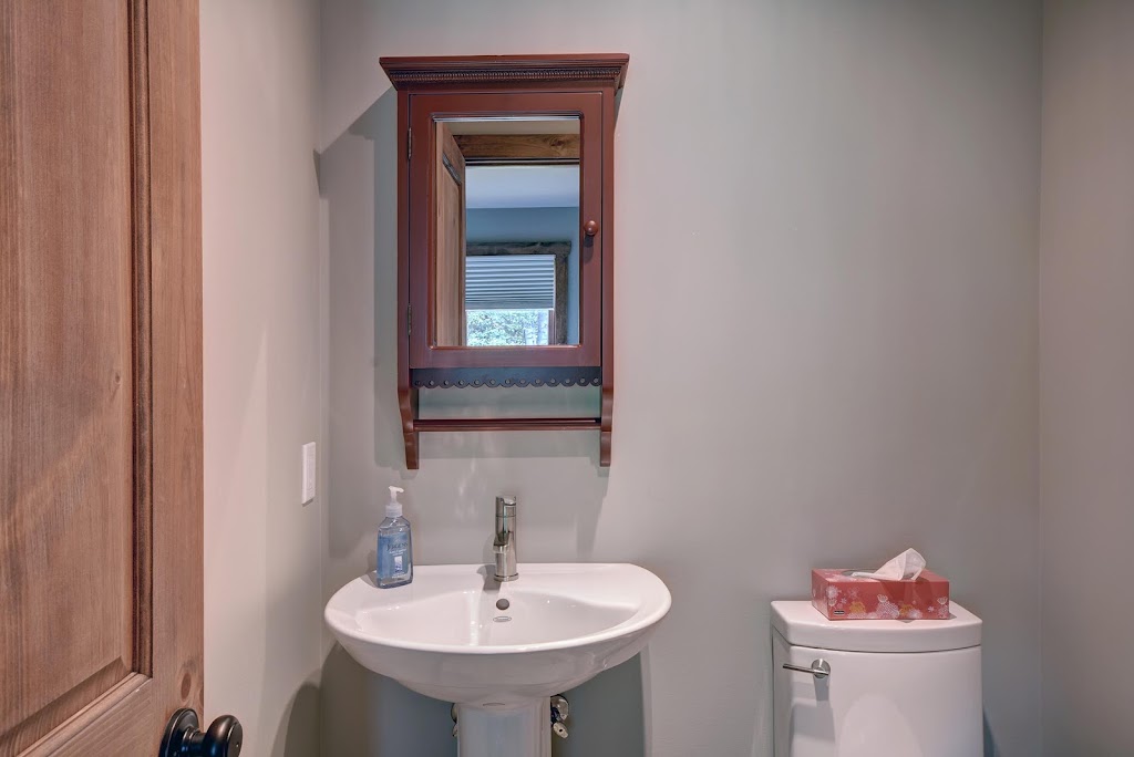 Oasis Mont Tremblant | 495 Allée du Méandre, Mont-Tremblant, QC J8E 0C5, Canada | Phone: (613) 799-1432