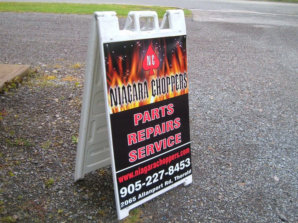 Bee Line Signs | 120 Shaw St, Welland, ON L3B 5X8, Canada | Phone: (905) 735-7493