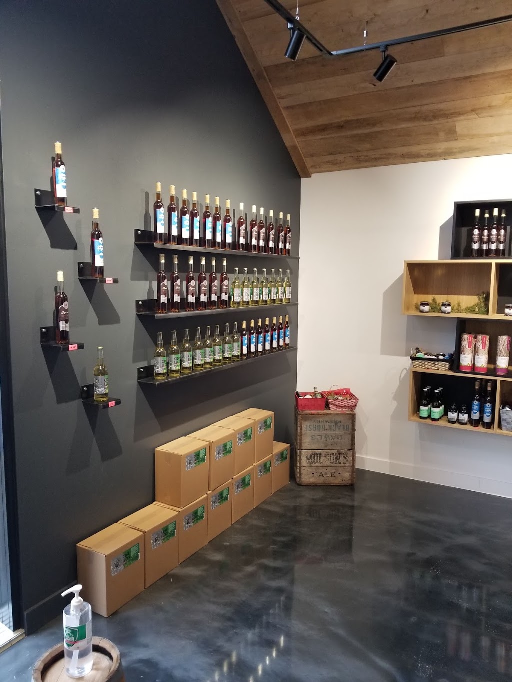Cidrerie Autour de la pomme | 187 Chemin Jolley, Shefford, QC J2M 1N4, Canada | Phone: (450) 522-4343