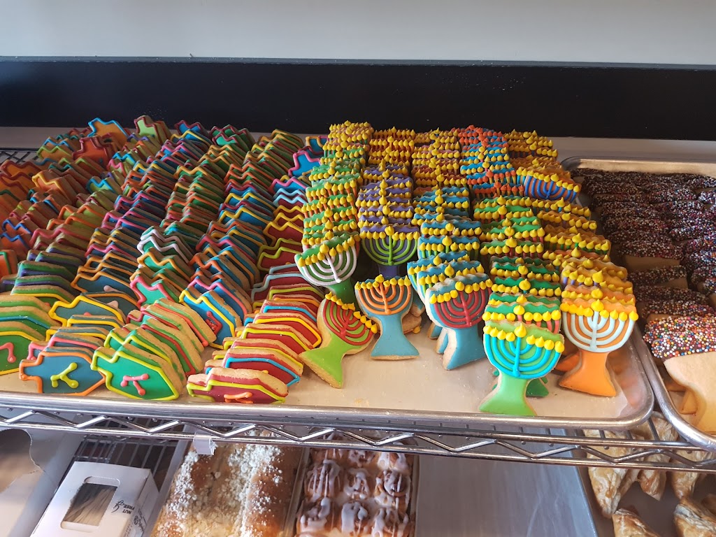 Grodzinski Bakery | 3437 Bathurst St, North York, ON M6A 2C3, Canada | Phone: (416) 789-0785