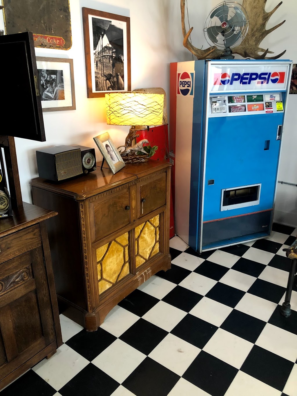 Billie’s Barbershop | 4949 Canoe Pass Way #1802, Tsawwassen, BC V4M 0B2, Canada | Phone: (604) 383-0110