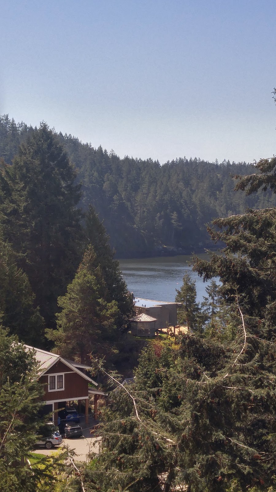 Lalitas Guest Chalet | 1G1, 1662 Adams Rd, Bowen Island, BC V0N 1G2, Canada | Phone: (604) 506-7534