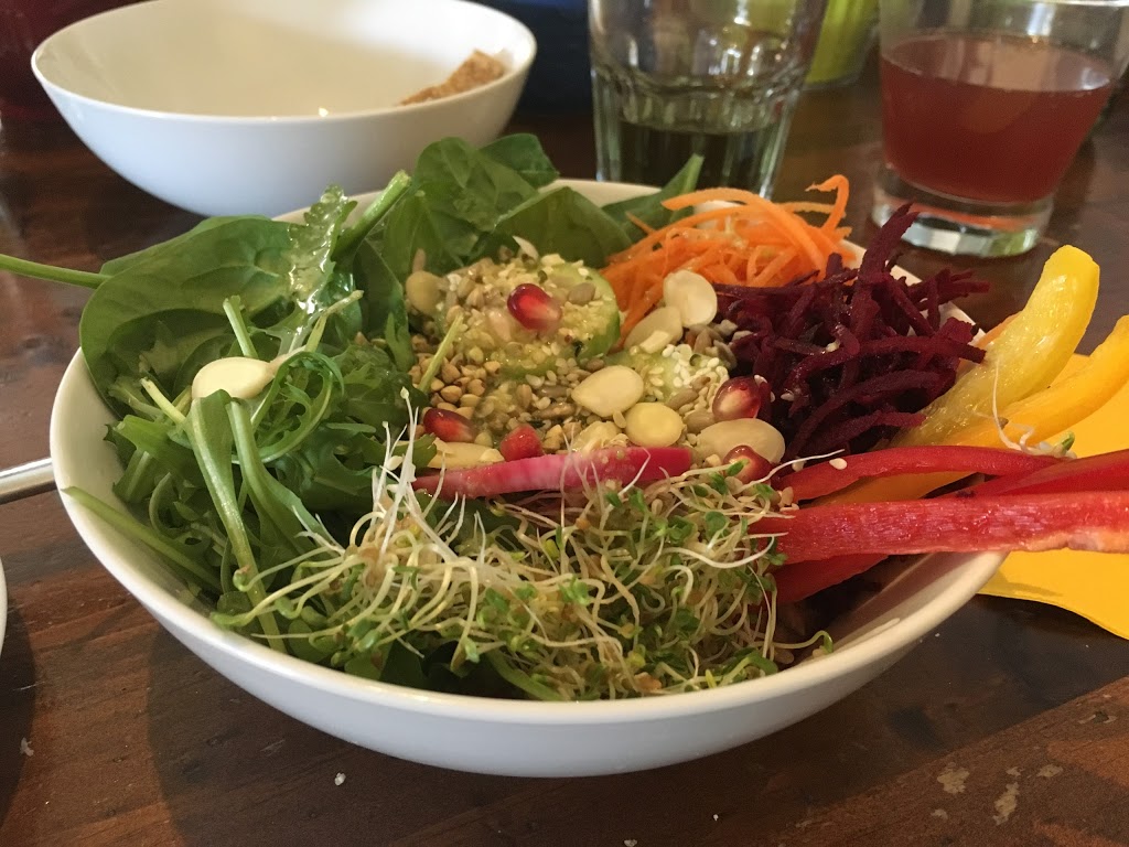 Ölistik Bistro Végé | 761 Boulevard Mercure, Drummondville, QC J2B 5J2, Canada | Phone: (819) 850-9899