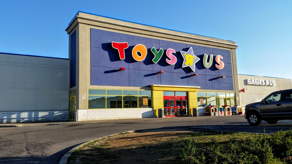 Toys"R"Us | clothing store | UPPER CANADA MALL, 17600 Yonge St, Newmarket, ON L3Y 4Z1, Canada | 9058950869 OR +1 905-895-0869
