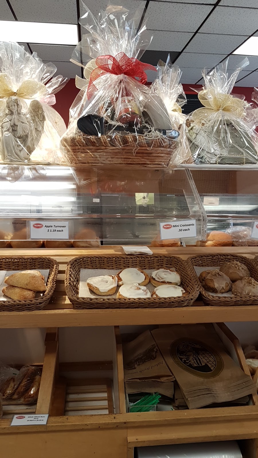 Roma Bakery & Deli | 233 Barton St, Stoney Creek, ON L8E 2K4, Canada | Phone: (905) 662-3900