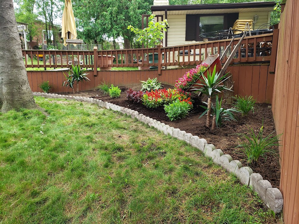 Green World Landscaping ltd | 247 Cairn St, London, ON N5Z 3W6, Canada | Phone: (226) 977-6162
