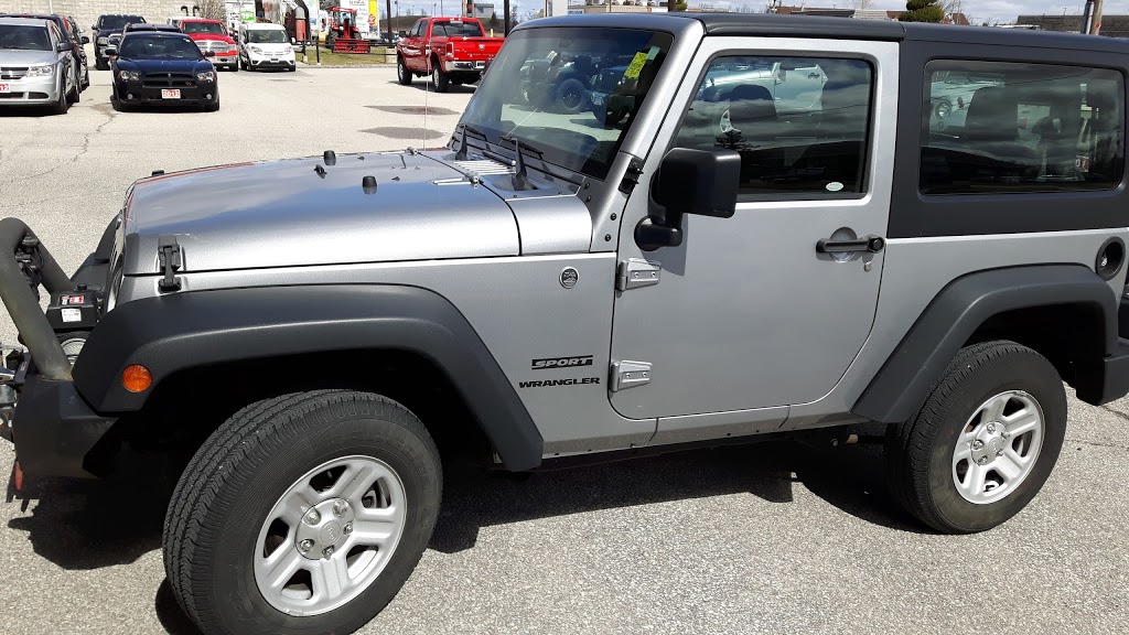 Lindsay Dodge Chrysler Ltd. | 57 McLaughlin Rd, Lindsay, ON K9V 6B5, Canada | Phone: (705) 324-6765