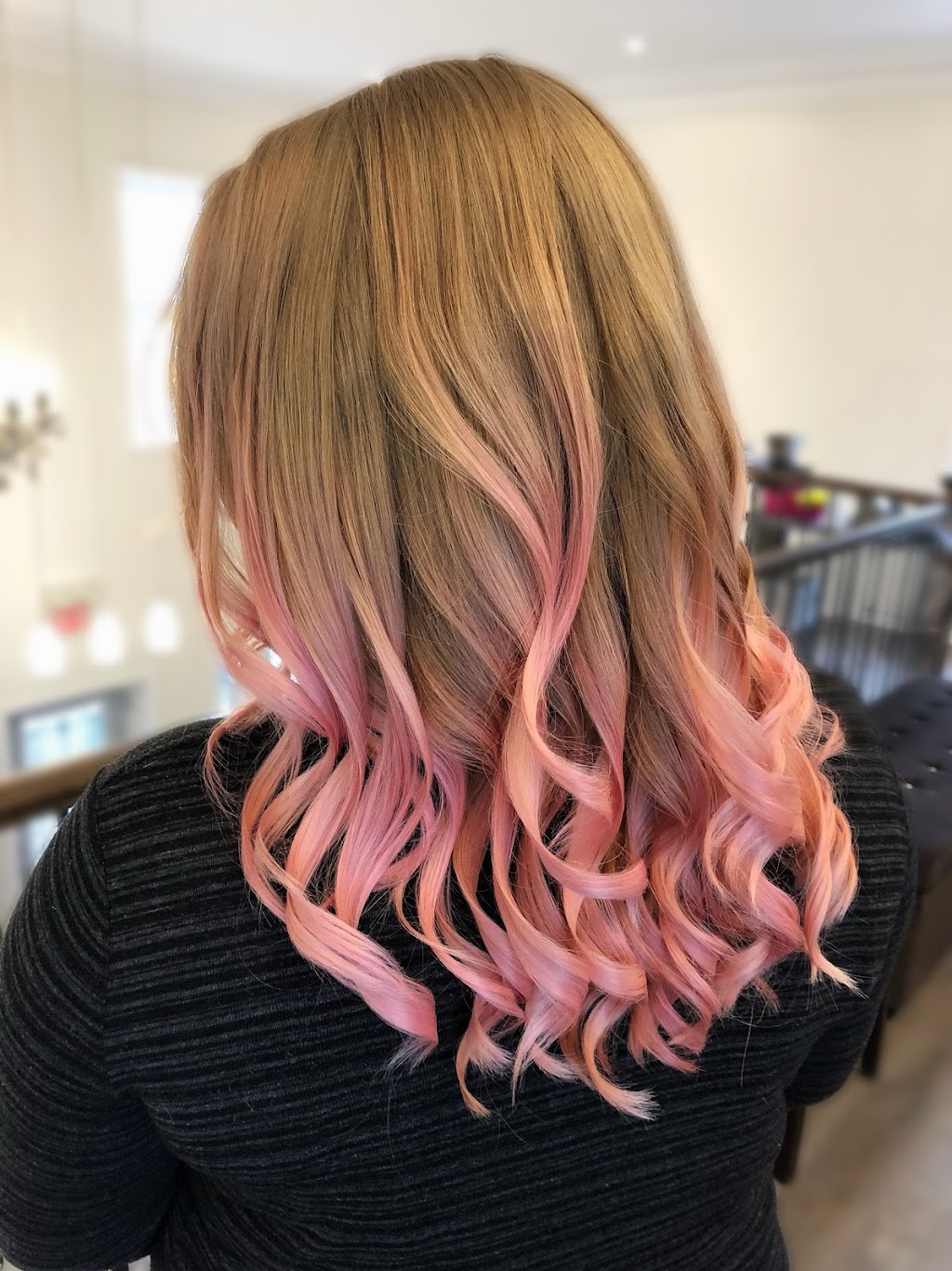 SALON CHIC | 5 Tyler St, Aurora, ON L4G 2M7, Canada | Phone: (905) 751-1200