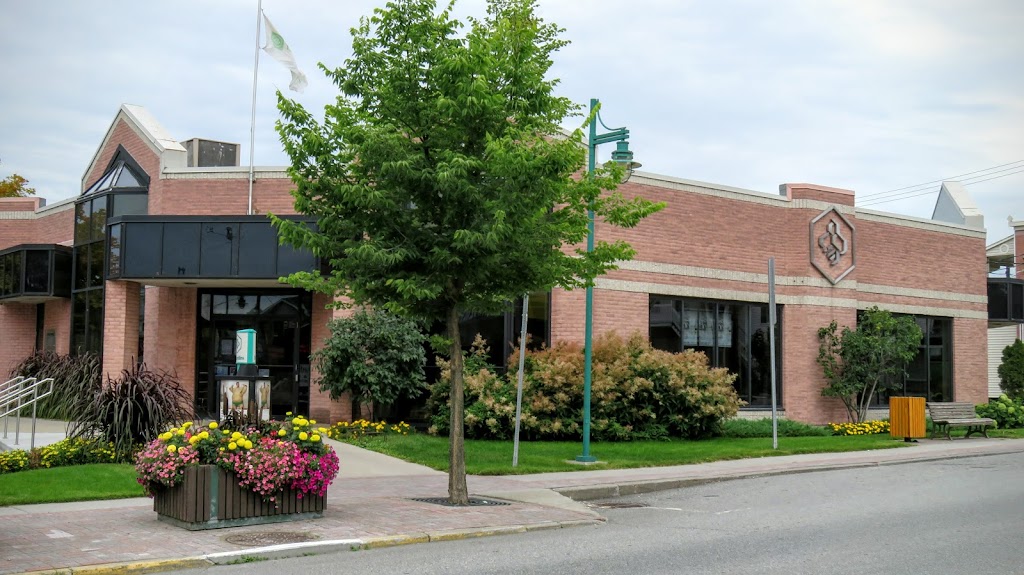 Caisse Desjardins du Val-Saint-François | 77 Rue Saint-Georges, Windsor, QC J1S 2K5, Canada | Phone: (819) 845-2707
