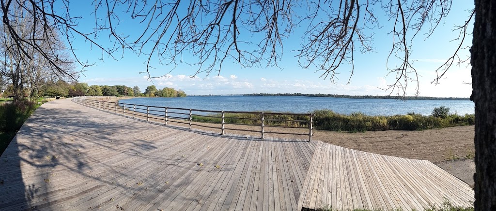 Beaver Island Nature Center | Park Rd, Beaver Island Pkwy, Grand Island, NY 14072, USA