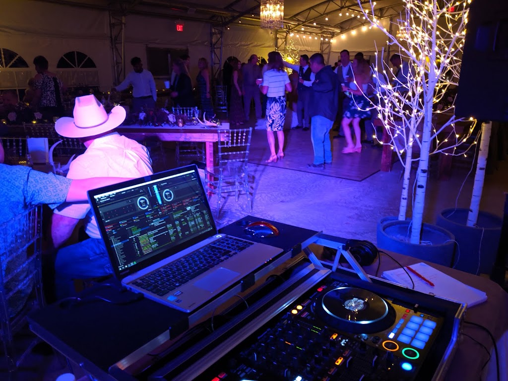 Soulsound Entertainment | 2118 New Brighton Park SE, Calgary, AB T2Z 1B3, Canada | Phone: (403) 869-2510