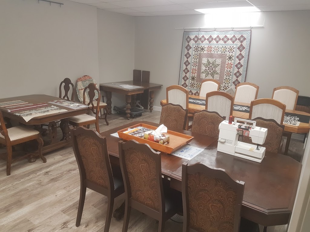 Paisleys Quilt Shop | 112 John Cavanaugh Dr, Carp, ON K0A 1L0, Canada | Phone: (613) 203-9011