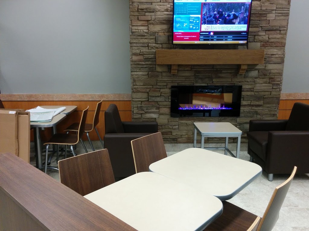 Tim Hortons | 706 Queenston Rd, Hamilton, ON L8G 1A3, Canada | Phone: (905) 560-9615