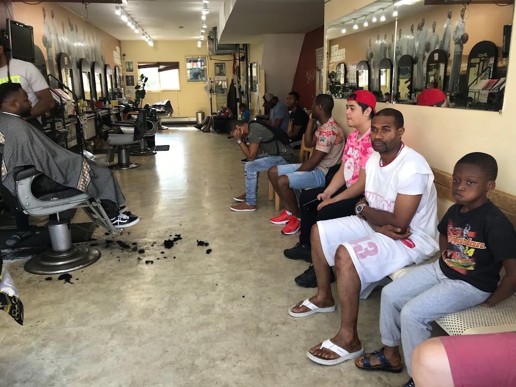 Barbers Of Eglinton | 1565 Eglinton Ave W, York, ON M6E 2G9, Canada | Phone: (416) 642-0069