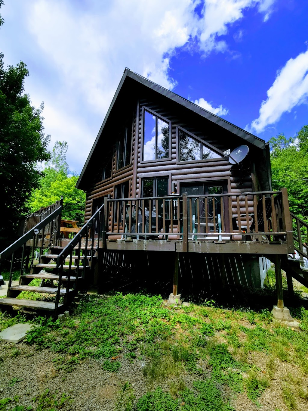Chalet Le Grand Hibou | 2 Chemin du Boisé, Mandeville, QC J0K 1L0, Canada | Phone: (514) 701-4331