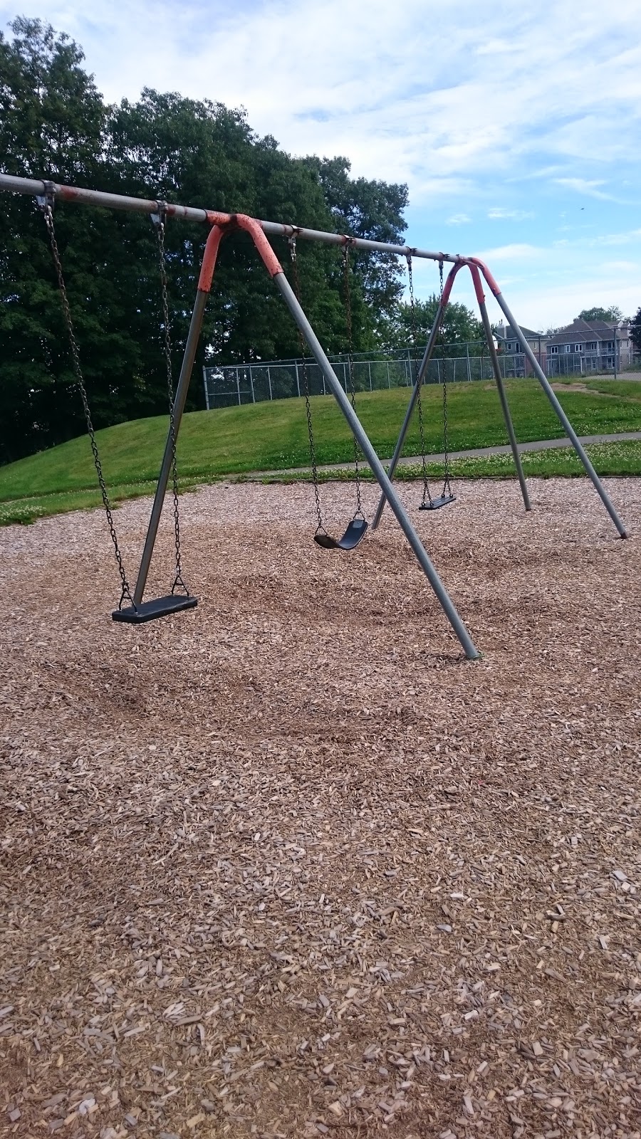 Parc de la Source | 450 Boulevard de la Salette, Saint-Jérôme, QC J5L 2J1, Canada | Phone: (450) 569-5000