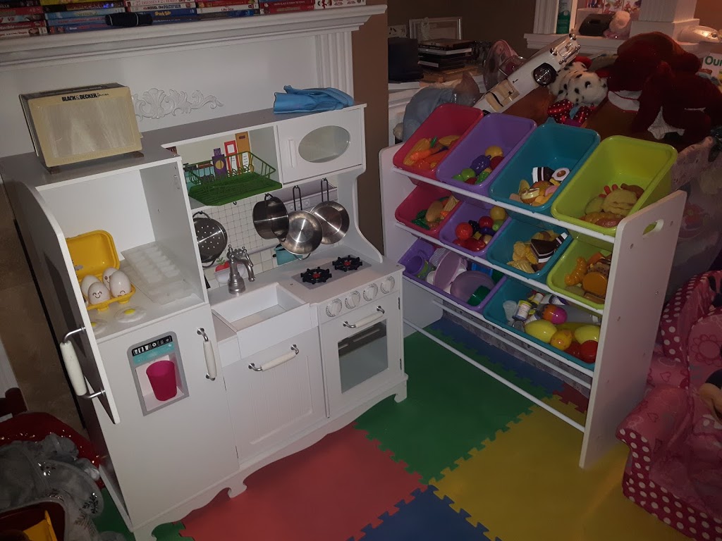 Elizabeths Home Child Care in Shelburne | 192 Berry St, Shelburne, ON L9V 3E1, Canada | Phone: (647) 999-6695