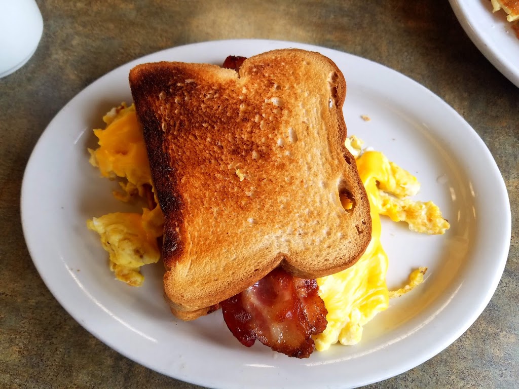 Savorys | 5564 Camp Rd, Hamburg, NY 14075, USA | Phone: (716) 648-0044