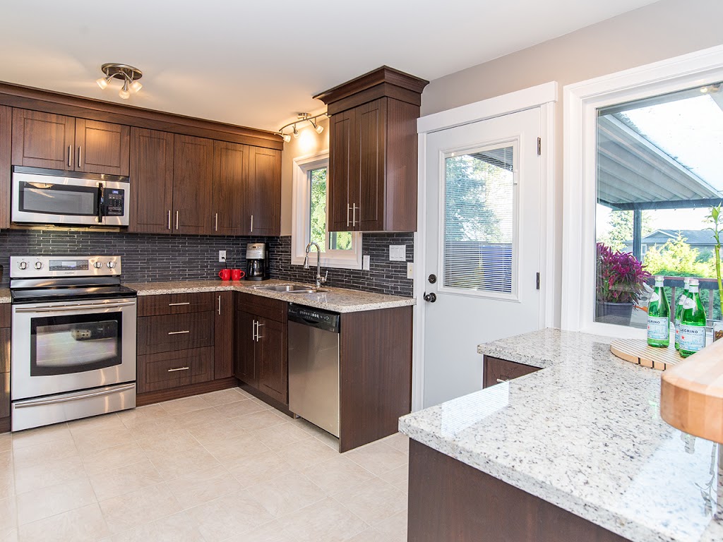 Tom Edwards | 11925 80 Ave, Delta, BC V4C 1Y1, Canada | Phone: (604) 341-6884