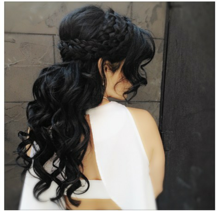 Angies Studio | 33d Woodfield Dr, Nepean, ON K2G 3Y6, Canada | Phone: (343) 998-3966