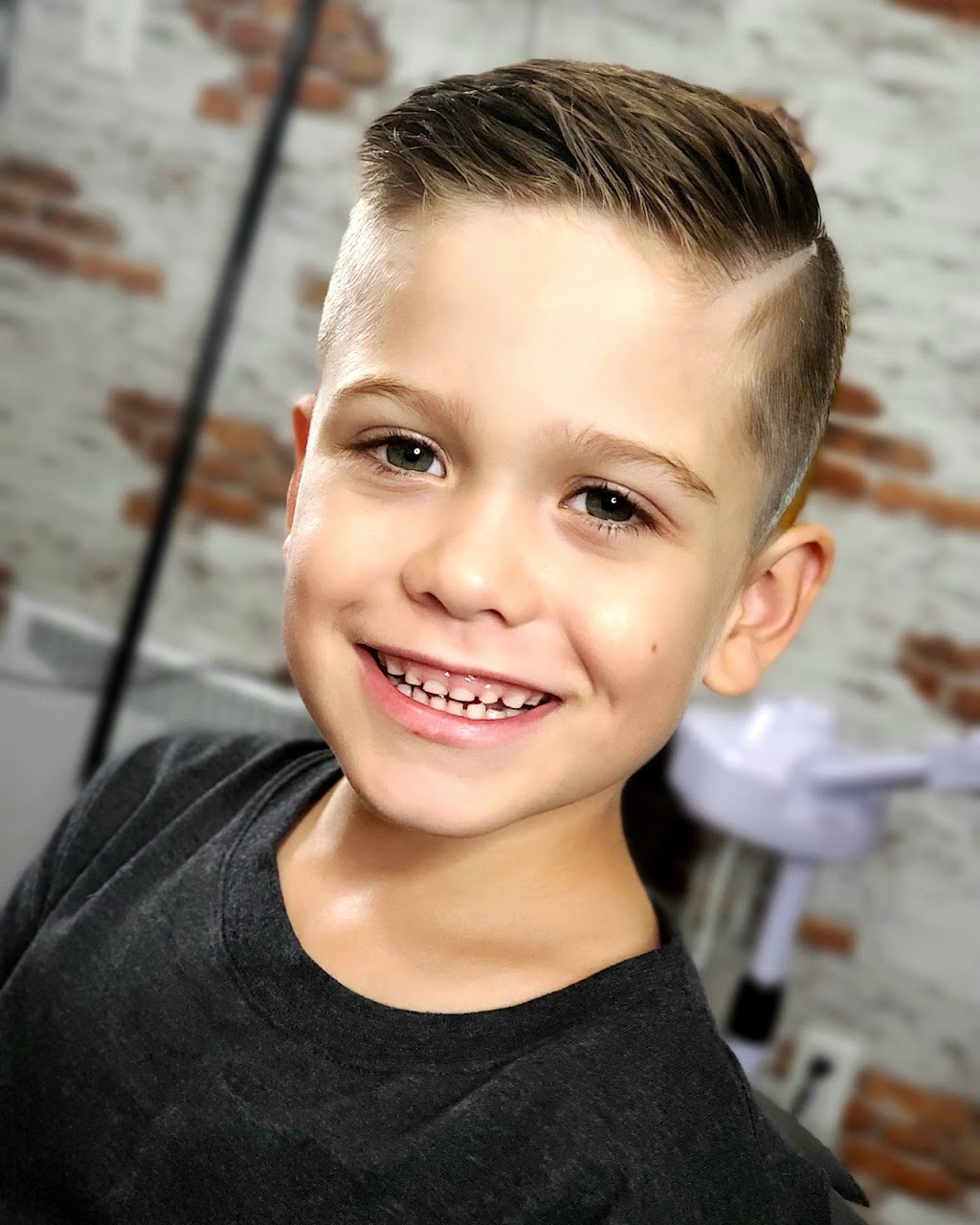 Studio Aryane LadyBarber | 522 Rue Charbonneau, Saint-Amable, QC J0L 1N0, Canada | Phone: (438) 347-2223