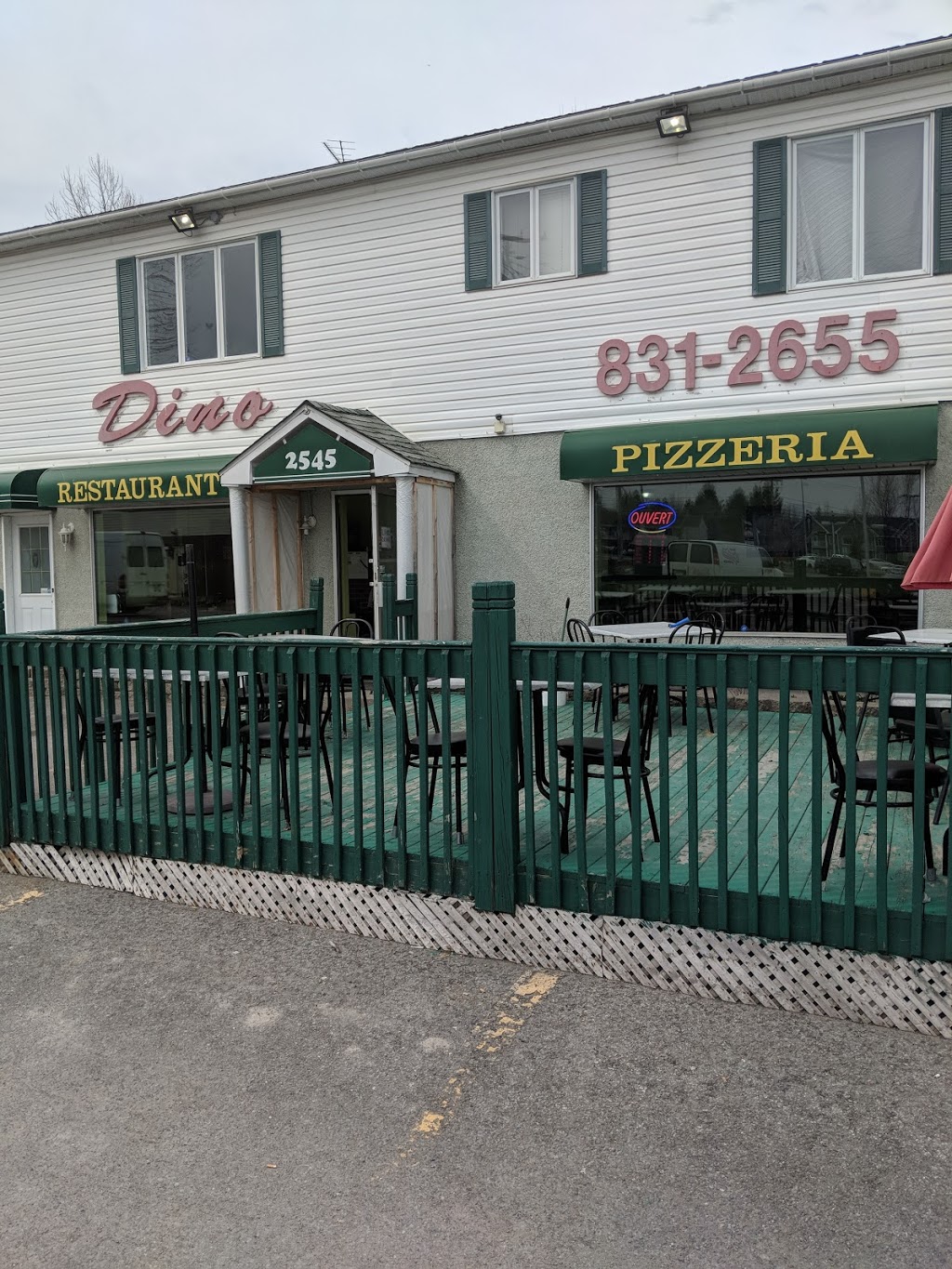 Restaurant Pizzeria Dino | 2545 Du, Rue du Lac Lemenn, Sainte-Julienne, QC J0K 2T0, Canada | Phone: (450) 831-2655