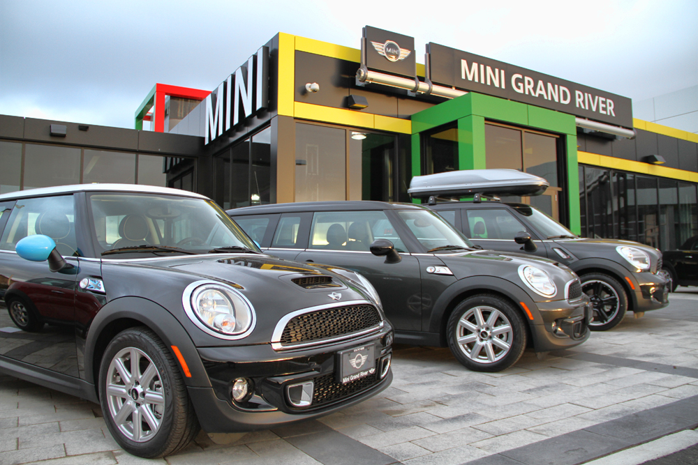 MINI Grand River | 1800 Victoria St N, Kitchener, ON N2B 3E5, Canada | Phone: (519) 747-0269