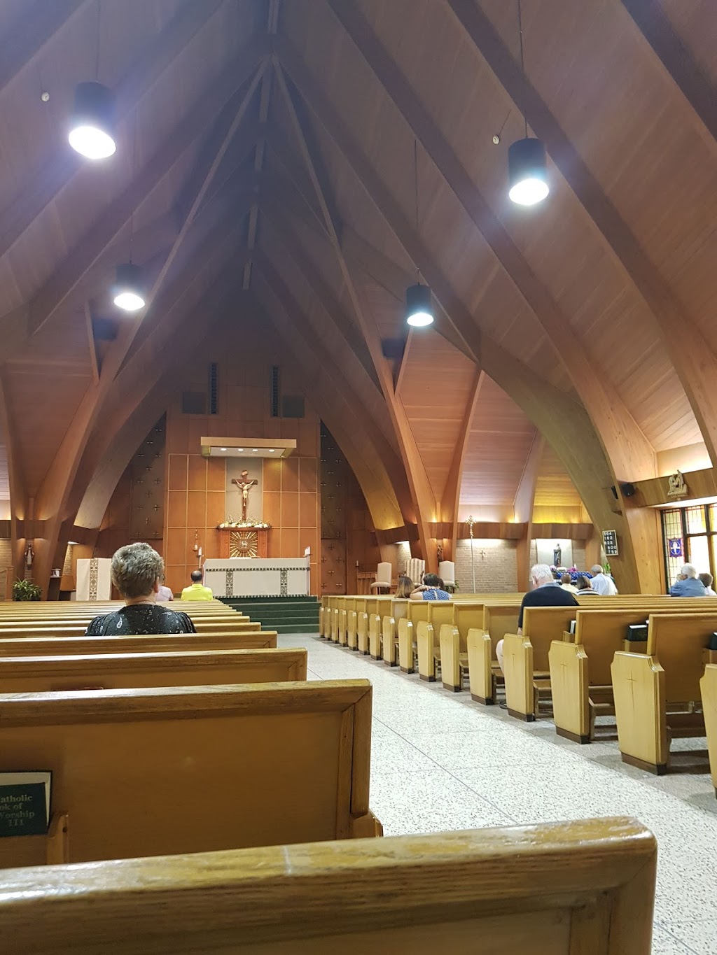 St. Thomas More Catholic Church | 6548 Dorchester Rd, Niagara Falls, ON L2G 5T5, Canada | Phone: (905) 356-7533