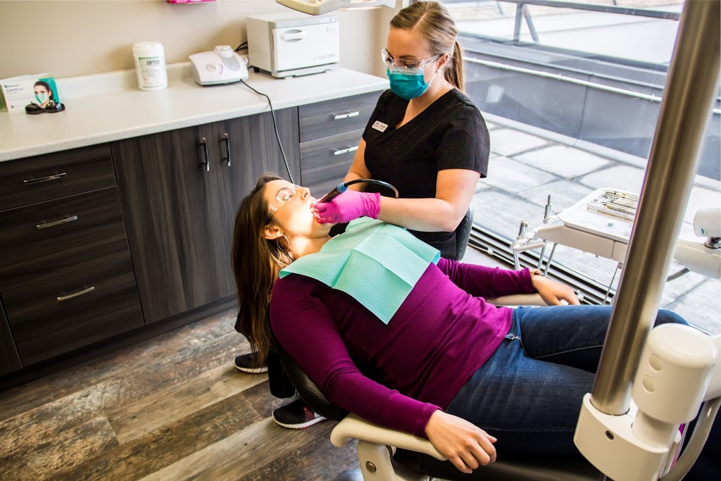 Barrie River Rock Dental | 11 Victoria St #204, Barrie, ON L4N 6T3, Canada | Phone: (705) 733-8777