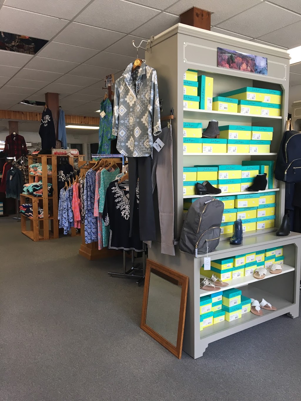 Clayton Trading Co | 320 James St, Clayton, NY 13624, USA | Phone: (315) 686-2577