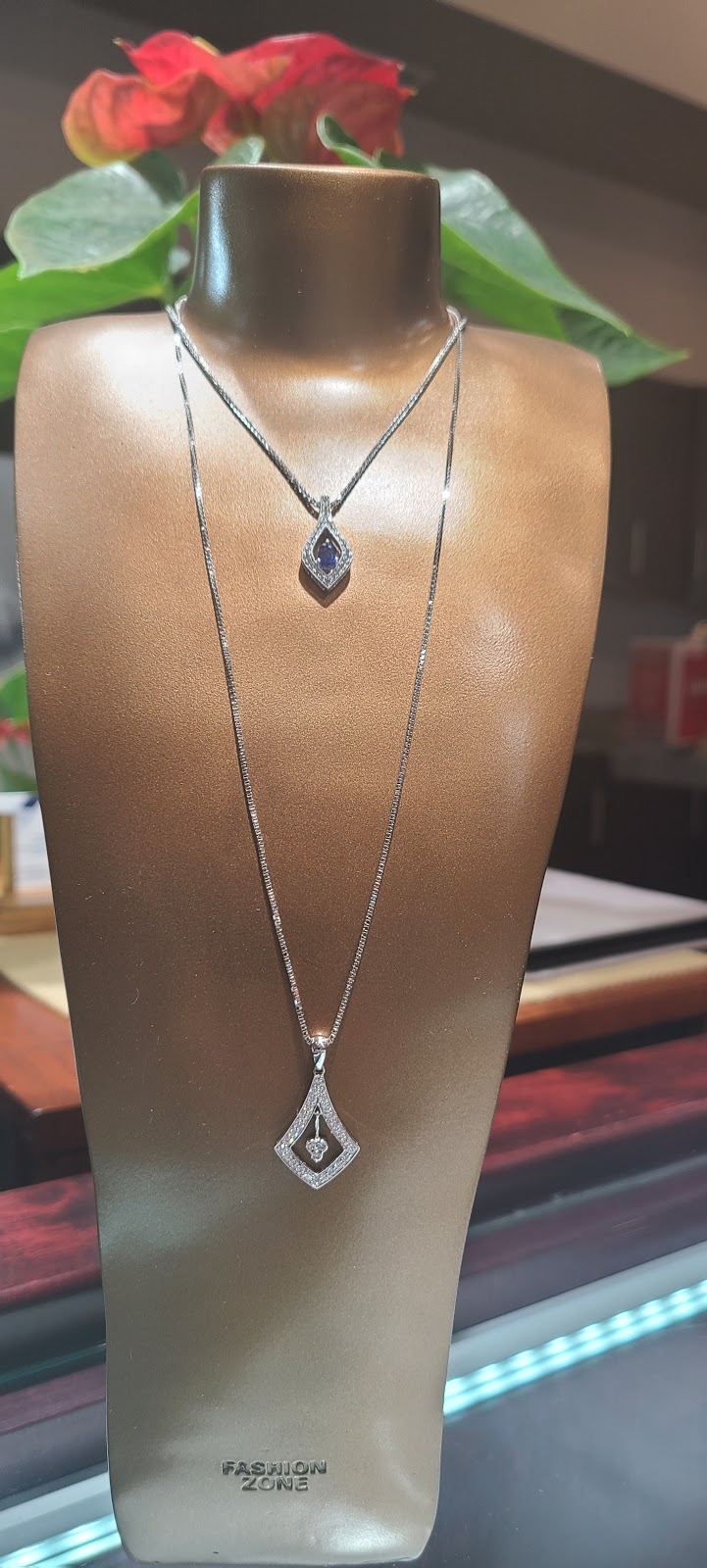 Custom Goldsmiths | 240 Erie St, Devon, AB T9G 0L7, Canada | Phone: (780) 987-3262