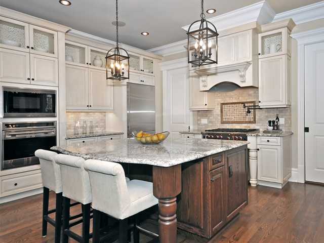 E V Design Studio Inc | 1643 Venables St, Vancouver, BC V5L 2H1, Canada | Phone: (604) 251-6002