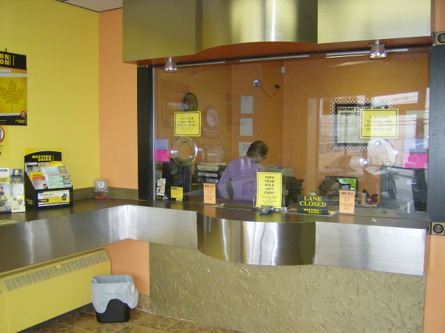 Cash4Less | 264 Bedford Hwy SUITE 100, Halifax, NS B3M 2K7, Canada | Phone: (902) 445-1095