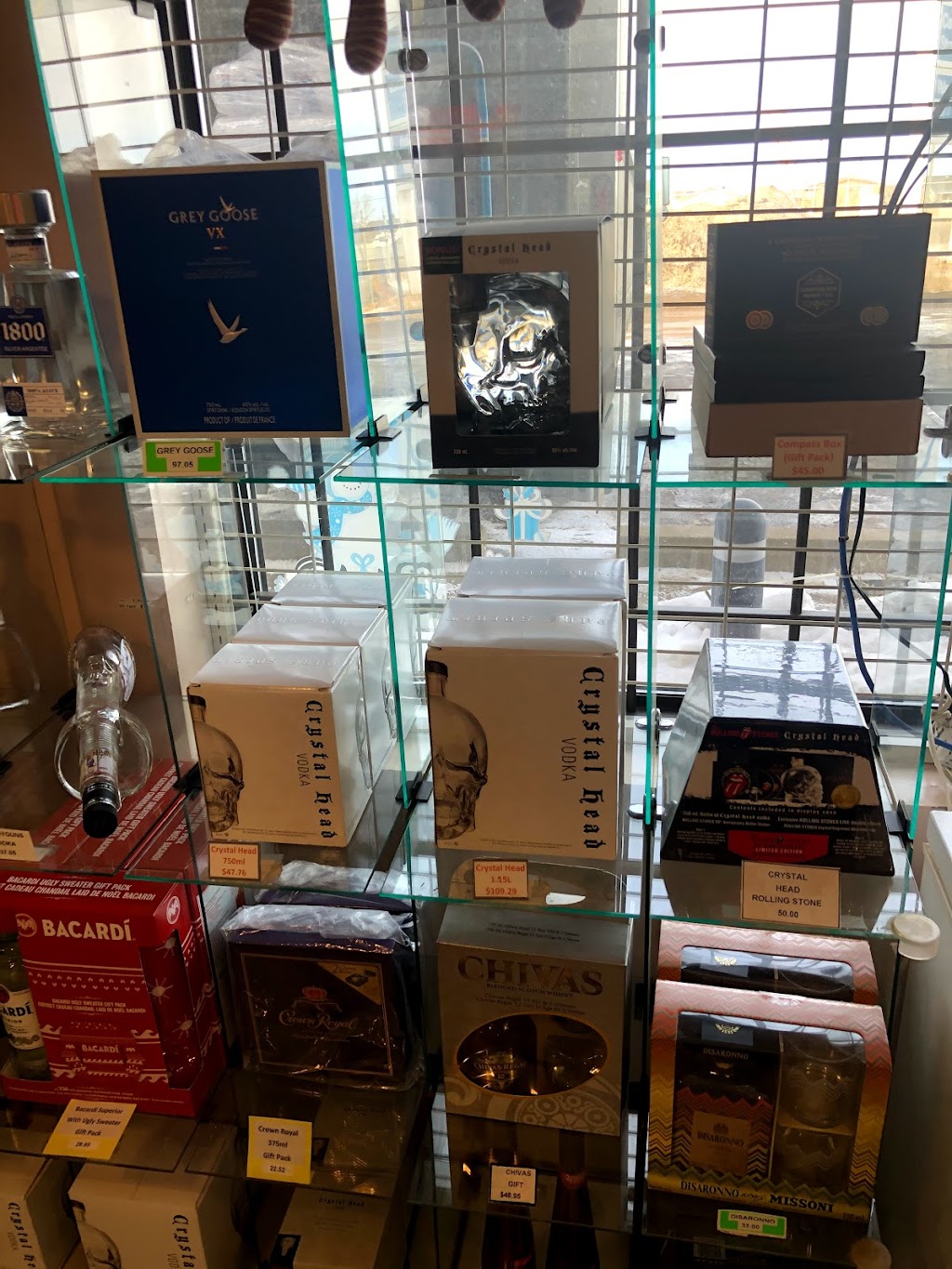 Yogis Liquor Store | Hwy 15, AB-831, Lamont, AB T0B 2R0, Canada | Phone: (780) 895-7618