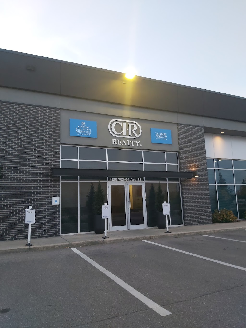 Diane Richardson CIR Realty | 703 64 Ave SE #130, Calgary, AB T2H 2C3, Canada | Phone: (403) 397-3706