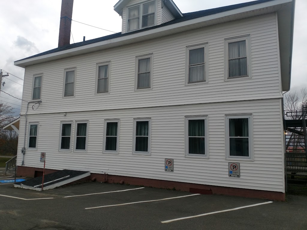 Senior Citizen Recreation Ctr | 4 McDougal St, Springhill, NS B0M 1X0, Canada | Phone: (902) 597-3141
