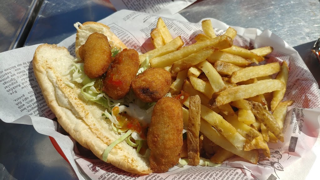 Hooked Fish Bar | 12157 Beecher St, Surrey, BC V4A 3G2, Canada | Phone: (604) 542-4665