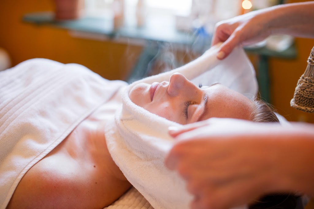 Namaste Day Spa | 1810 Gordon Dr #104, Kelowna, BC V1Y 0E2, Canada | Phone: (250) 808-0489