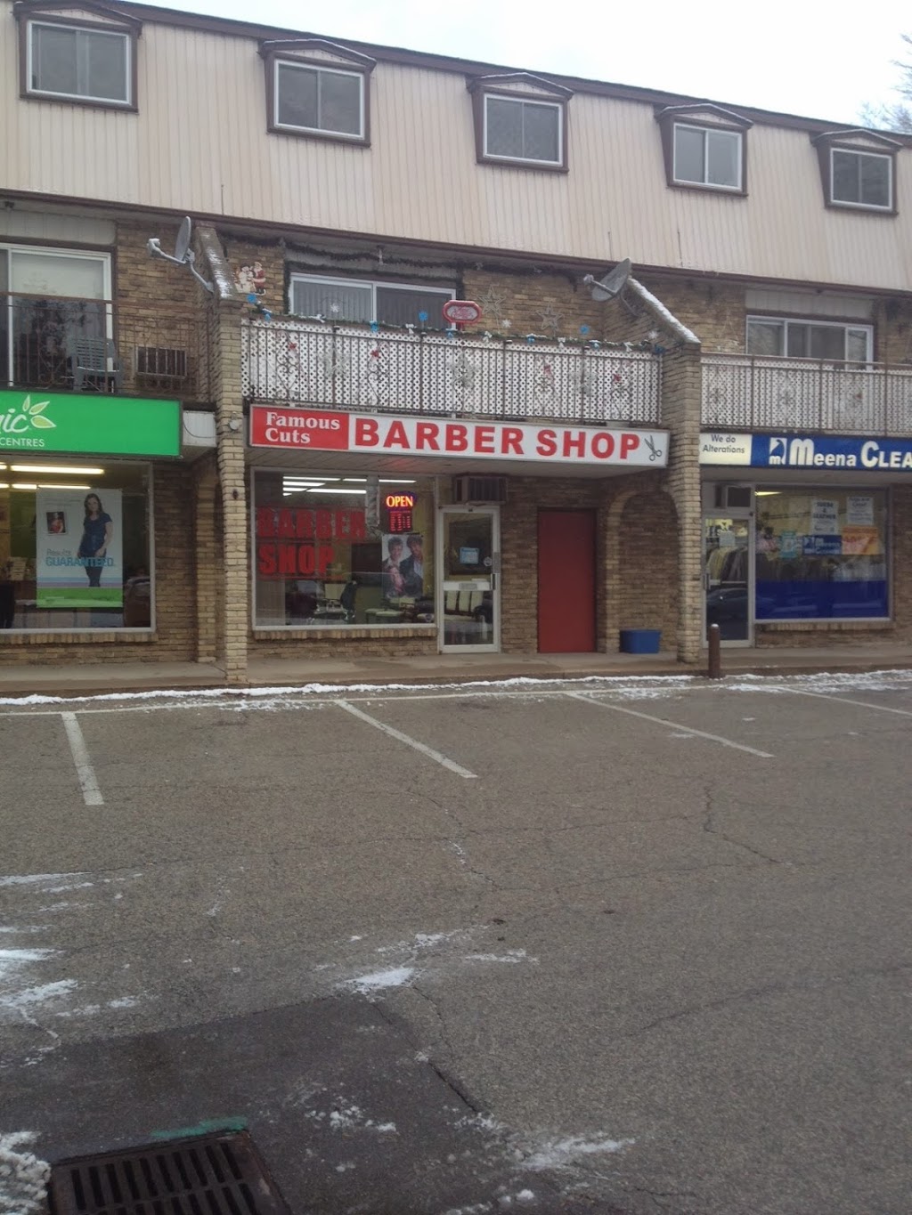 Famous Cuts Barbershop | 195 Plains Rd E, Burlington, ON L7T 2C4, Canada | Phone: (905) 340-0443