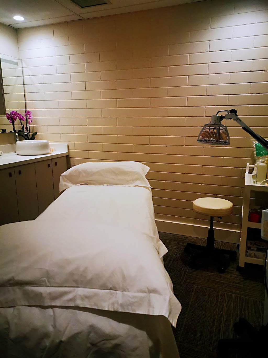 Hannahs Acupuncture & TCM Treatment | 01 unit B - 1681 Cowichan Bay Road Cowichan Bay, Duncan, BC V0R 1N0, Canada | Phone: (250) 597-0668