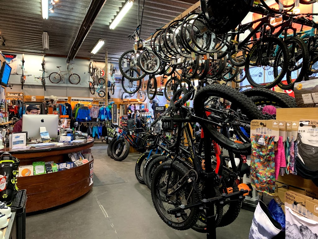 GearHub Sports | 401 1st Ave, Fernie, BC V0B 1M0, Canada | Phone: (250) 423-5555