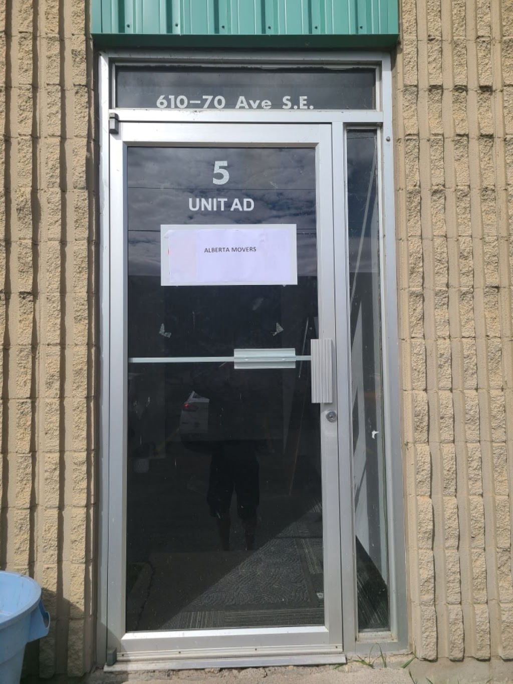 Alberta Movers | 610 70 Ave SE Suite #5, Calgary, AB T2H 2J6, Canada | Phone: (403) 616-2838