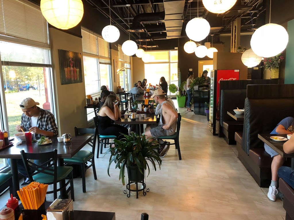 Pho 39 | 13138 137 Ave NW, Edmonton, AB T5L 4Z6, Canada | Phone: (780) 456-2997